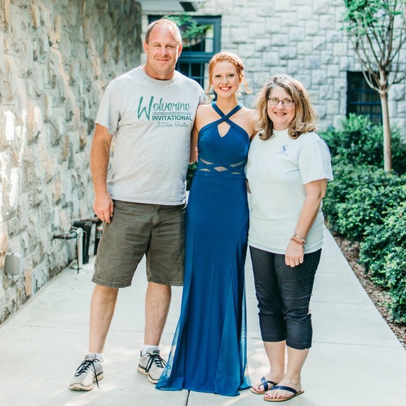 SOLD Prom dress - Picture 8 of 12